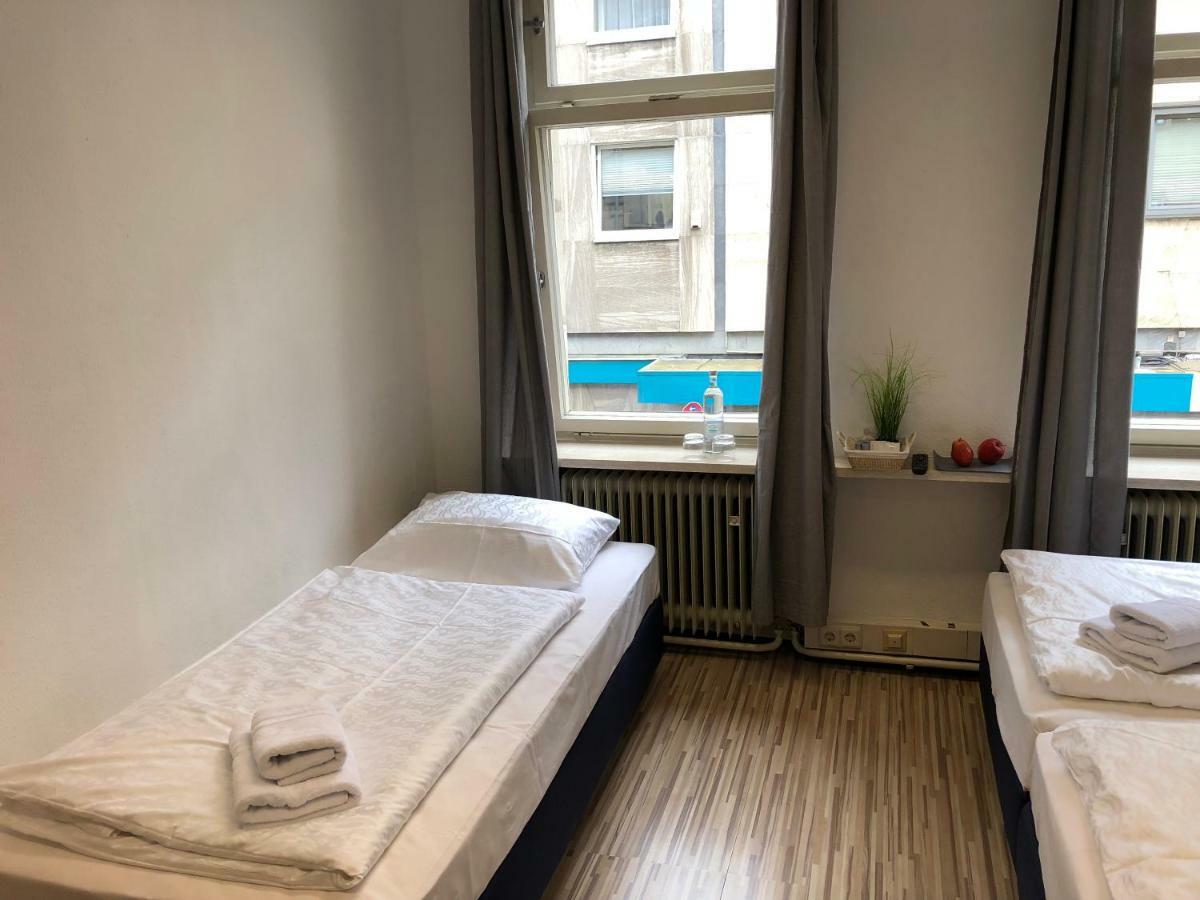 Downtown City - Privaterooms Fürth Εξωτερικό φωτογραφία